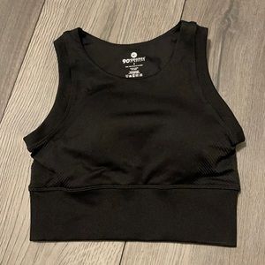 black workout top